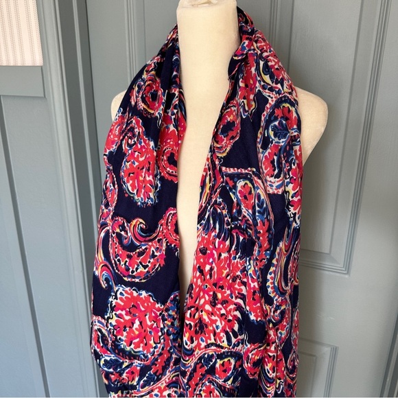 NWOT Lily Pulitzer For the Halibut Oversized Women's Paisley Blanket Scarf - Picture 2 of 4